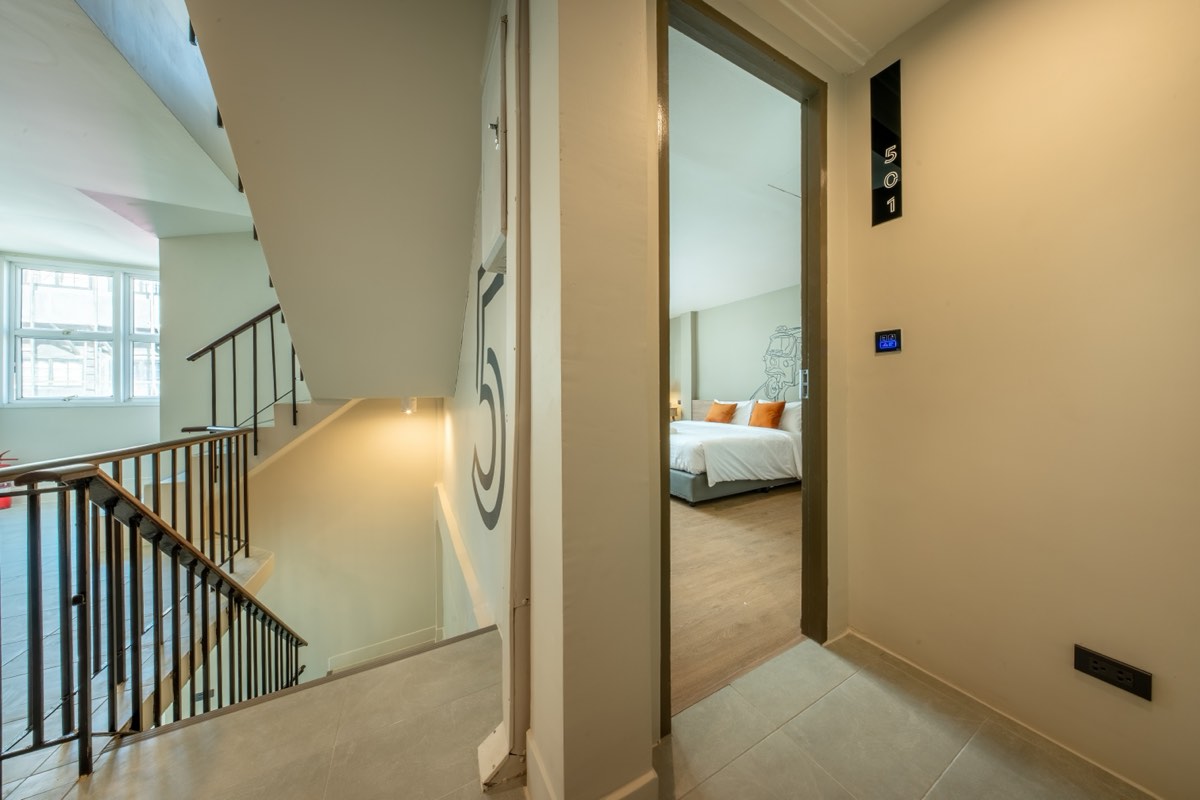 Room 501
